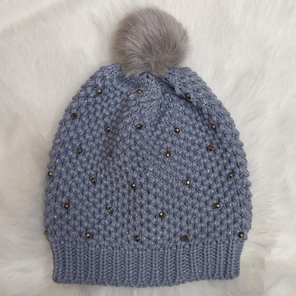 NWOT Collection 18 light blue beanie winter hat